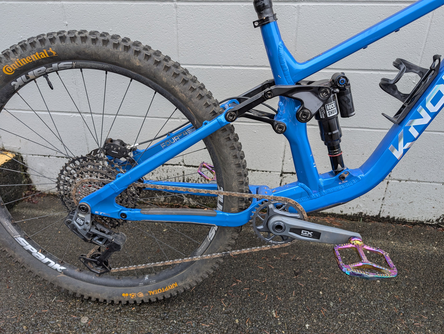 Knolly Chilcotin Gen 6  Blue GX T-Type S4 Large Ex Demo
