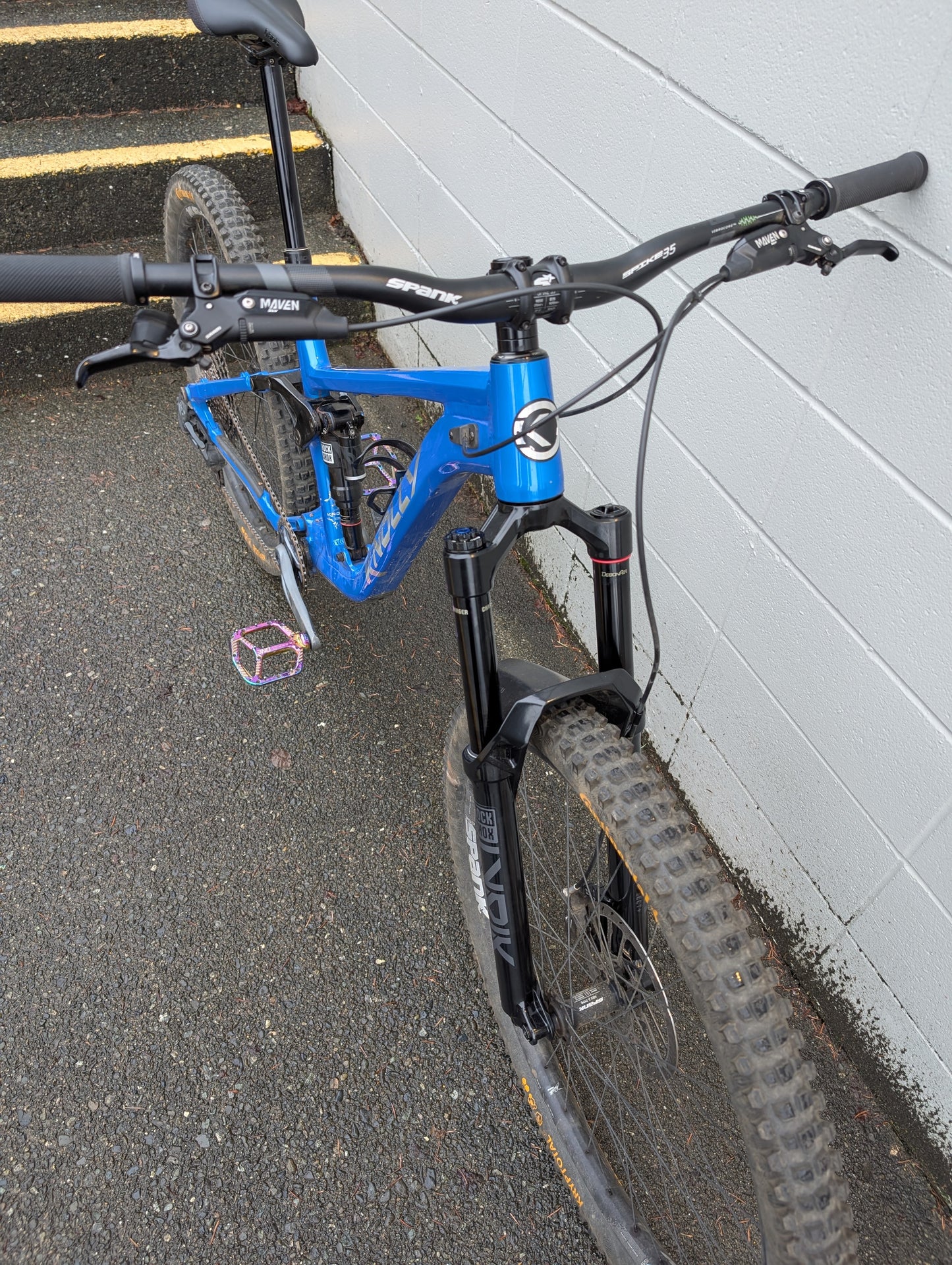 Knolly Chilcotin Gen 6  Blue GX T-Type S4 Large Ex Demo