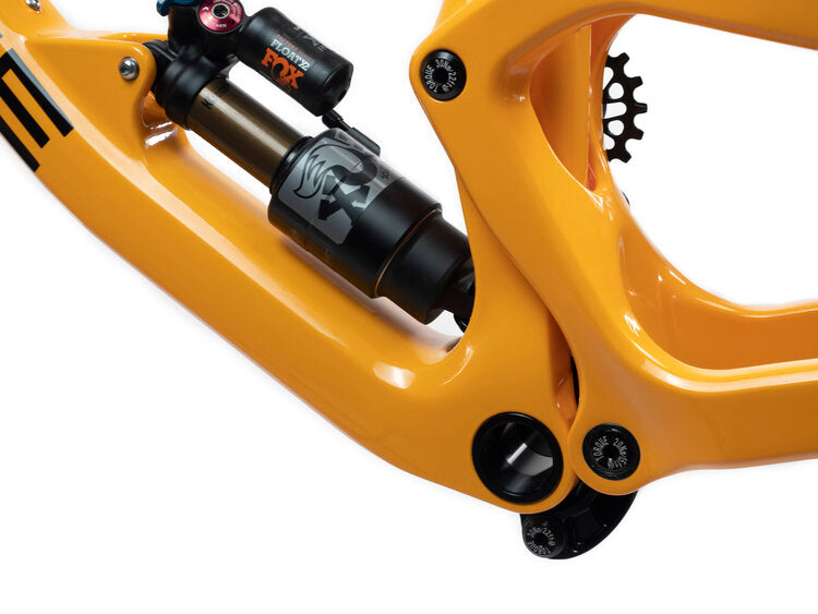 Deviate Highlander 140mm Frame with Fox Float X2 Factory Series Shock